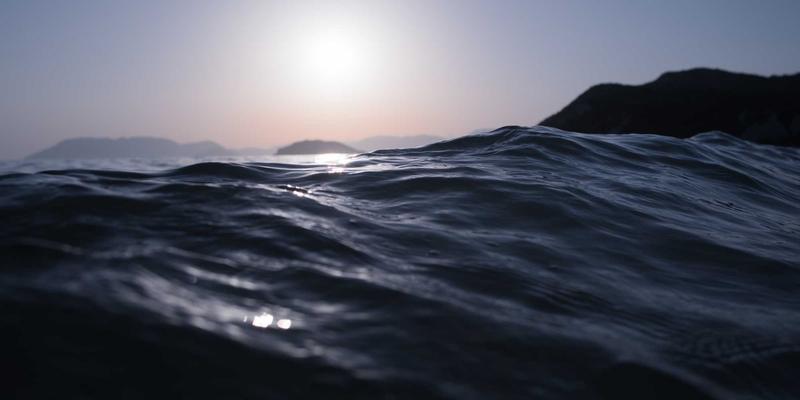 量子保密通信网络：重塑网站开发、网络安全与电商策略的未来防线